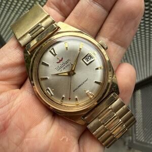 Vintage Waltham Gold Plated Date Wheel Mechanical Men’s Wrist Watch Stretch Band